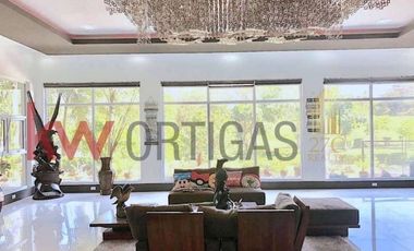 Luxury House for Sale in Ayala Westgrove Heights