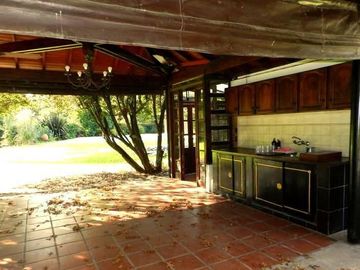 Espectacular Casa tipo Chalet - Bo. Abierto Los Naranjos - Ing. Maschwitz - Escobar