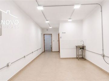 Local Comercial en arriendo en P. de Valdivia c/ Providencia