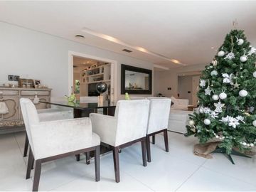 Exclusiva casa en venta en Adrogué Chico