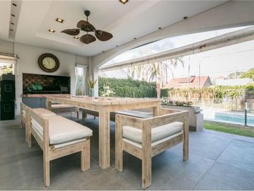 Exclusiva casa en venta en Adrogué Chico