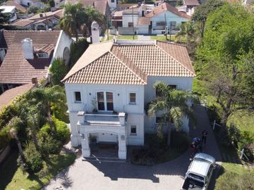 Exclusiva casa en venta en Adrogué Chico