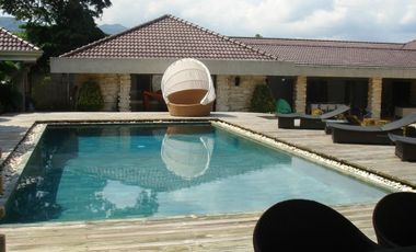 4 Bedroom House with Pool and Large Garden for Rent in Maria Luisa
