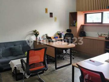 Disewa ex Kantor Tribun di jl. Pemuda, Tanah Sareal, Bogor