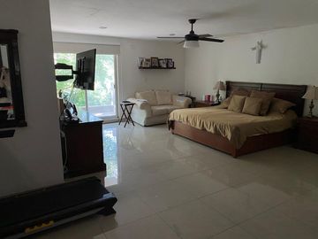 CASA EN VENTA EN COL. FLORES, TAMPICO
