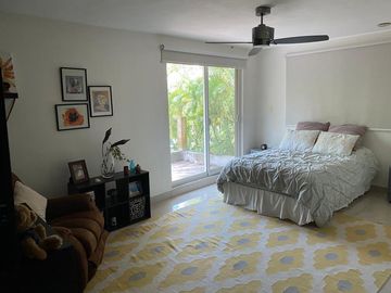 CASA EN VENTA EN COL. FLORES, TAMPICO