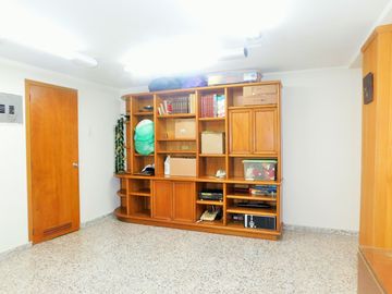 edificio en arriendo/venta en el rosario. Cod A94727
