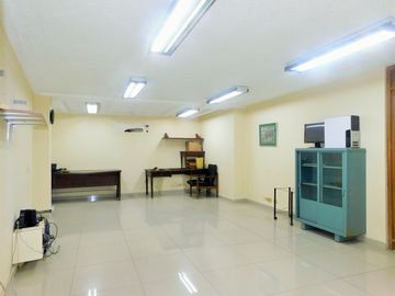 edificio en arriendo/venta en el rosario. Cod A94727