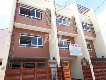 PH1001 Townhouse for Sale in Kamias at 18.5M