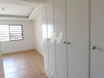 PH1001 Townhouse for Sale in Kamias at 18.5M