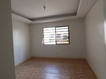 PH1001 Townhouse for Sale in Kamias at 18.5M