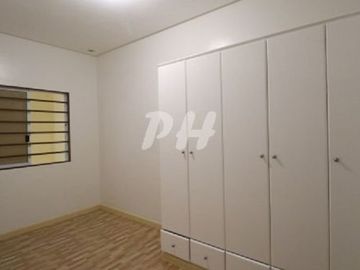 PH1001 Townhouse for Sale in Kamias at 18.5M