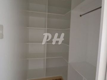 PH1001 Townhouse for Sale in Kamias at 18.5M