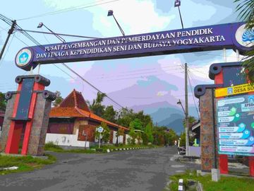 Kavling Sleman, Selatan Kampus UII: SHM Aman