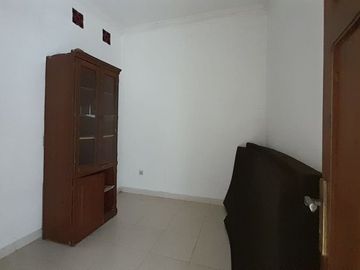 Rumah Murah di Pinggir Jalan Gandul Cinere Cocok Untuk Usaha