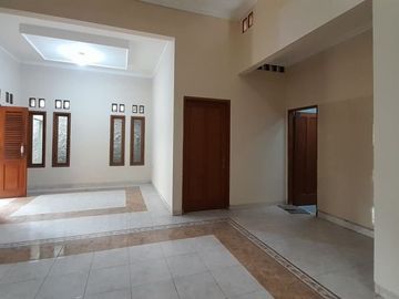Rumah Murah di Pinggir Jalan Gandul Cinere Cocok Untuk Usaha