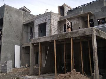 Rumah siap huni bebas banjir di bintara akses jalan luas