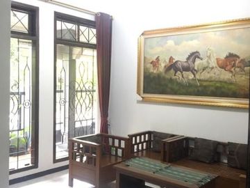 Jual Rumah Mewah 2 Lantai kawasan Pucang Anom Surabaya