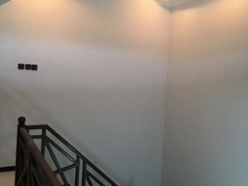 Jual Rumah Mewah 2 Lantai kawasan Pucang Anom Surabaya