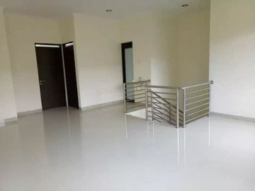 Rumah di Kawaluyaan Dekat Arcamanik, Antapani & Kiaracondong