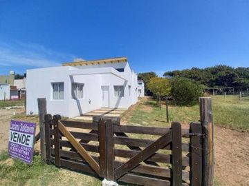Deptos a estrenar a 1 cuadra del mar (1314)