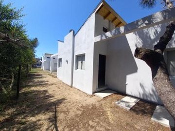 Deptos a estrenar a 1 cuadra del mar (1314)