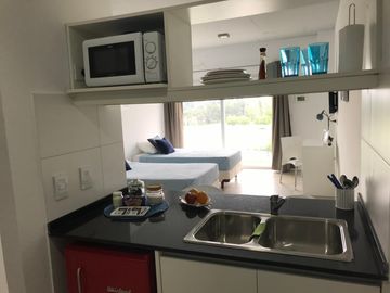 Departamento MONOAMBIENTE  en VENTA O PERMUTA, ACEPTA MENOR VALOR EXCELENTE UBICACION.