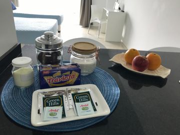 Departamento MONOAMBIENTE  en VENTA O PERMUTA, ACEPTA MENOR VALOR EXCELENTE UBICACION.