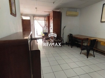RUMAH LOKASI STRATEGIS KAWASAN SRENGSENG KEMBANGAN JAKARTA BARAT LINGKUNGAN AMAN TENANG TIDAK BANJIR