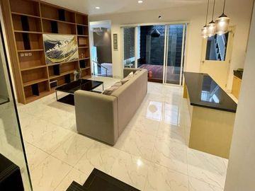 Rumah di Rawamangun, 2Lt, Semi Furn, Strategis dekat Pemuda