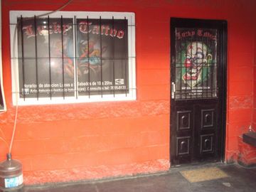 CASA PH ACTUALMENTE UTILIZADO COMO USO COMERCIAL - ITUZAINGO NORTE
