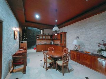Rumah Mewah di Tengah Kota dekat Pusat Kota Jogja