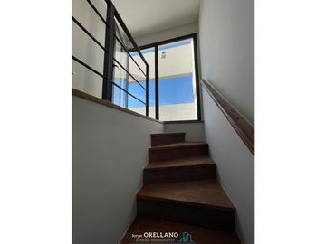 VENTA DUPLEX 3 AMBIENTES CON COCHERA A ESTRENAR z/ PINOS DE ANCHORENA