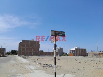 🌟 ¡Oportunidad Única para Inversionistas y Desarrolladores! 🌟

Descubre el potencial de este magnífico terreno urbano 🏡 situado en La Campiña de Moc