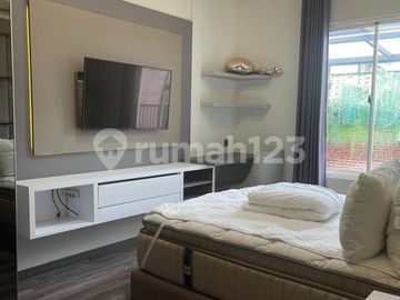 Dijual Rumah Serenia Hills Regent, Jakarta Selatan