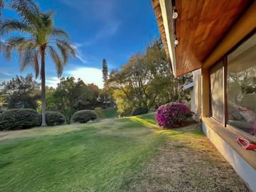 Casa de Lujo con Alberca en Venta Santa Anita Club de Golf Zona Sur