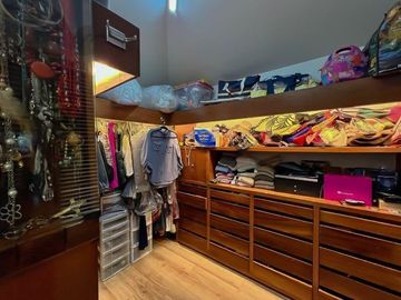 Casa de Lujo con Alberca en Venta Santa Anita Club de Golf Zona Sur