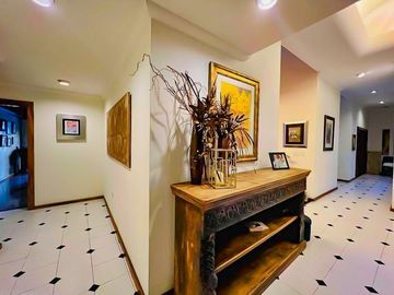 Casa de Lujo con Alberca en Venta Santa Anita Club de Golf Zona Sur