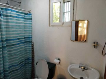 LAS LAJAS, HOSTAL EN VENTA CERCANO A LA PLAYA.