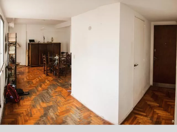 Departamento en Venta A REFACCIONAR en Almagro 3 ambientes c dependencia, 3 baños, con cochera – Corrientes 4100