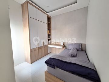 Rumah Elegan Lokasi Premium Cirendeu