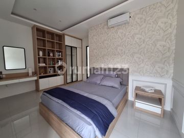 Rumah Elegan Lokasi Premium Cirendeu