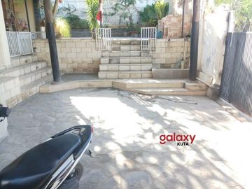 DIJUAL RUMAH GIRI DAHARI PERUM BUMI JIMBARAN ASRI JIMBARAN BADUNG, BALI