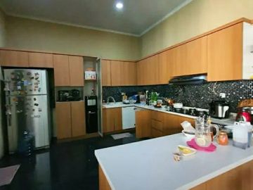 Rumah mewah murah Tanah 800 m2 dekat Exit Toll Veteran, Jakarta Selatan hanya 14 m-an sj