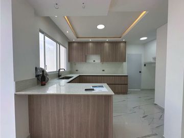 CASAS EN VENTA EN URBANIZACIÓN PRIVADA LA ROMANA SUR DE MANTA