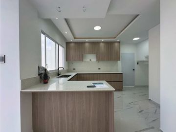 CASAS EN VENTA EN URBANIZACIÓN PRIVADA LA ROMANA SUR DE MANTA
