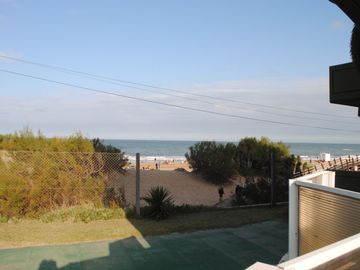 HERMOSO DEPARTAMENTO FRENTE AL MAR EN ZONA CÉNTRICA VILLA GESELL