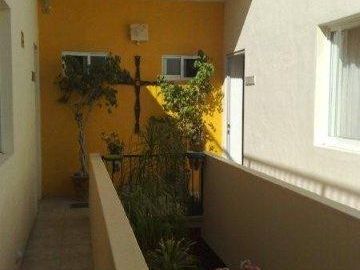 VENTA CASA GRANDE EN CHAPALA JALISCO. CON USO DE SUELO MIXTO