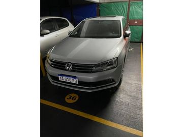 VENTA DEPARTAMENTO 3 AMBIENTES CON DEPENCIA COCHERA CUBIERTA Y BAULERA
