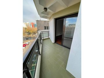 VENTA DEPARTAMENTO 3 AMBIENTES CON DEPENCIA COCHERA CUBIERTA Y BAULERA